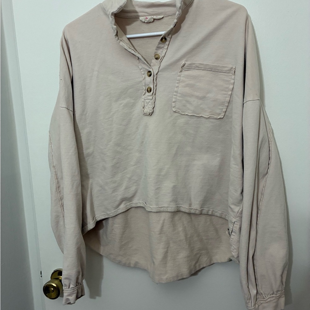 Peach Love California Beige Button-Down Shirt Size M
